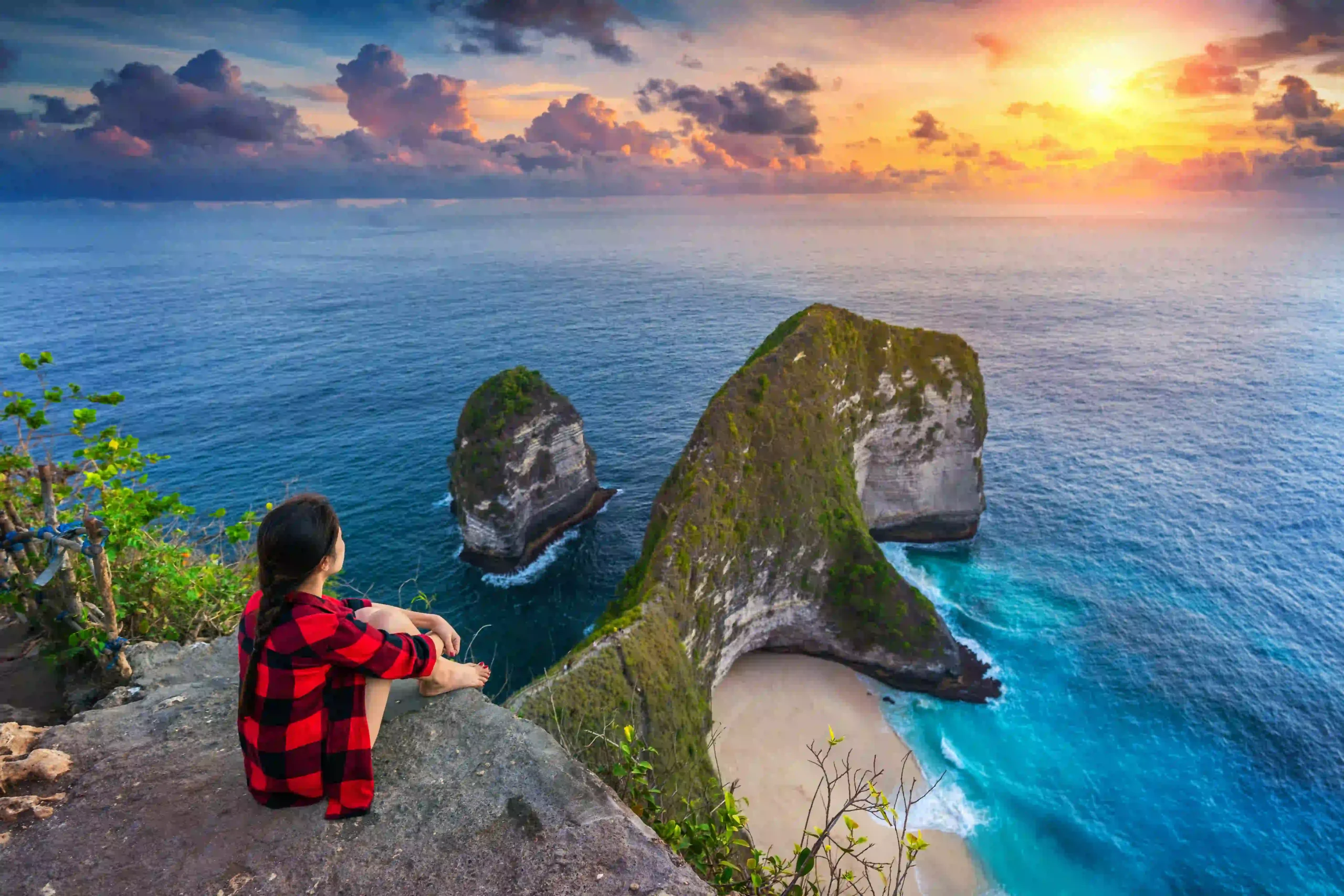 Rupiah Drops and this is your time to maximize Bali Holiday Budget, dollar to rupiah today as smart traveller to holiday in Bali in Money Changer Kuta or Money Exchange Kuta and Money Changer Bali PAM Money Changer